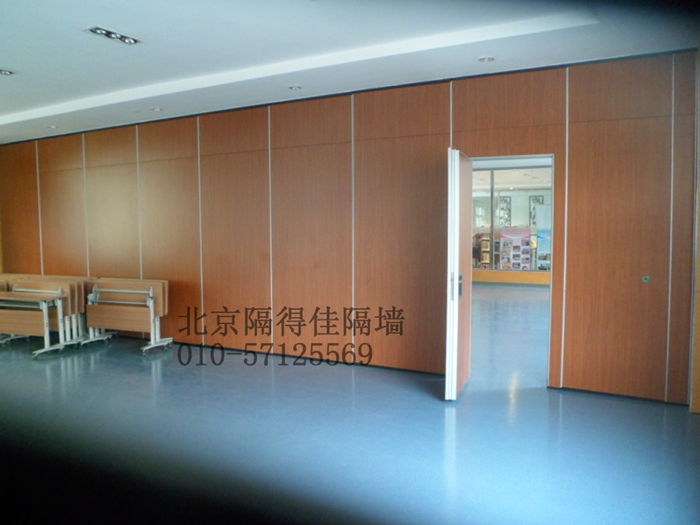 活动隔断门中门