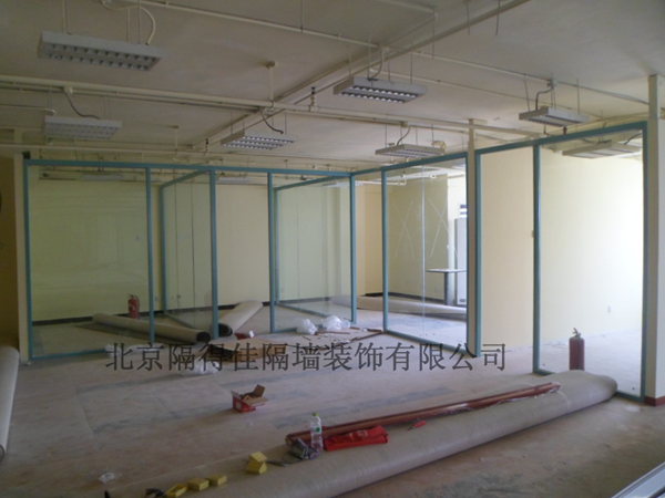 烤漆框架玻璃隔断