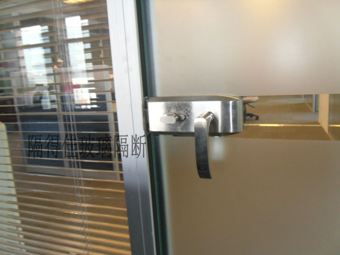 双层玻璃百叶隔断门锁