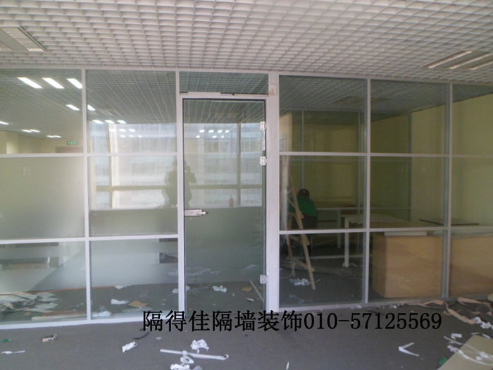 多格式玻璃隔断