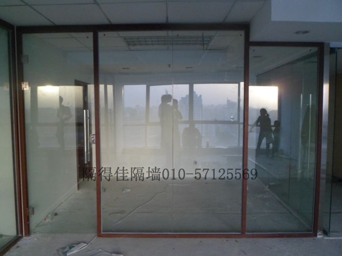 烤漆框架单层玻璃隔断