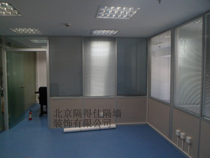 板材与玻璃结合